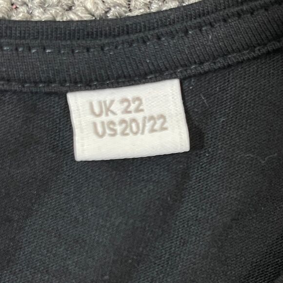 Boden Shirt Womens Size US 20-22 UK 22 Black Tank Sleeveless Pullover - Picture 4 of 11